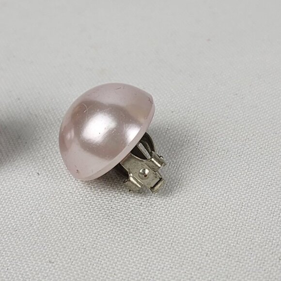 Vintage Japan Pink Button Clip On Earrings - Picture 2 of 5